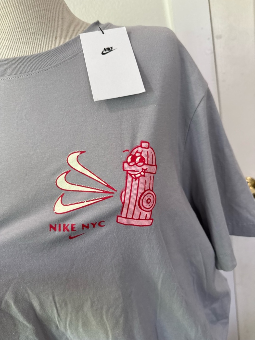Nike Men's Light Gray Tee with Pink Graphic - NYC Fire Hydrant Motif - Picture 2 of 3